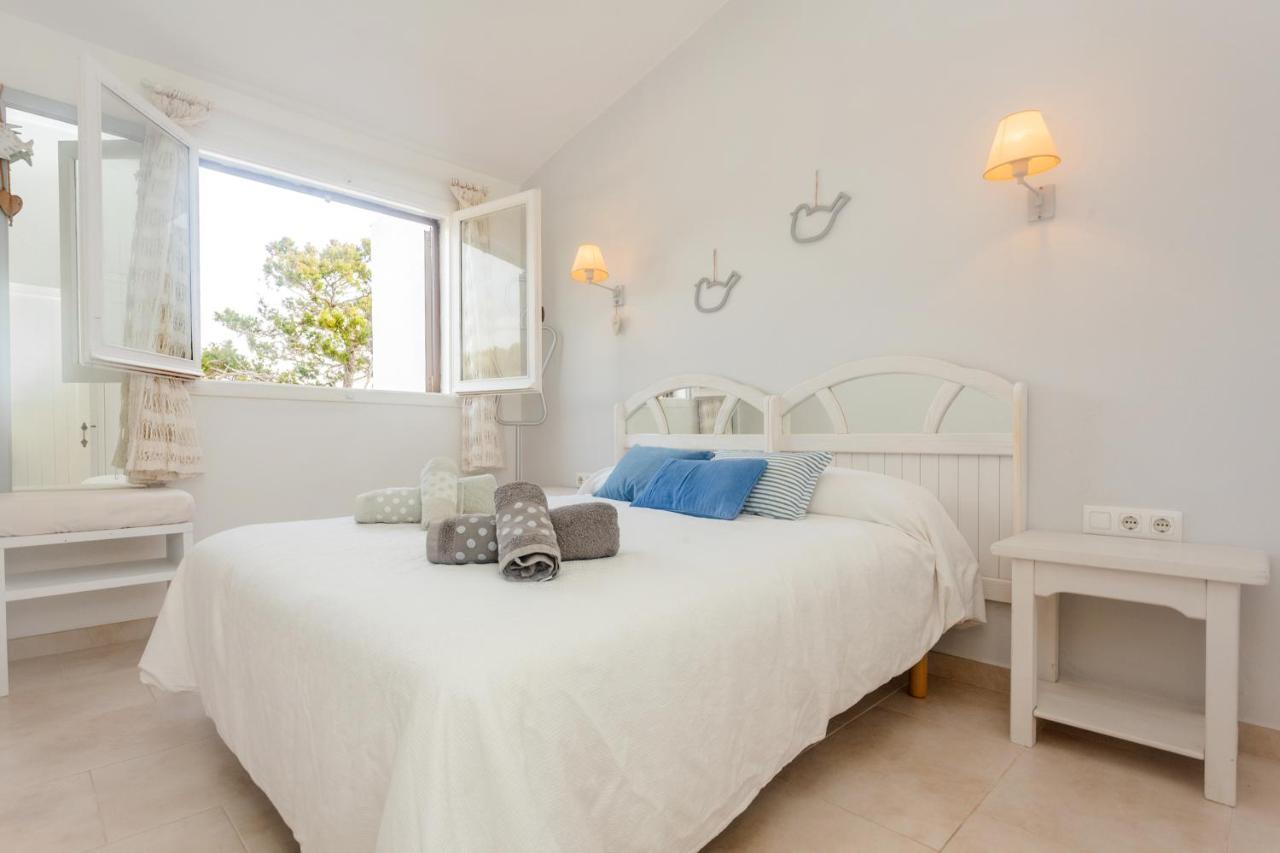 El Faro 8 Apartment Cala en Bosc Exterior photo